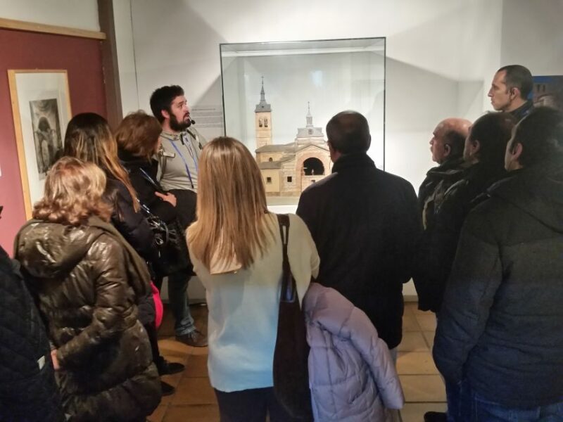 Highlights of Madrid: Walking Tour with Private Guide - Key Points