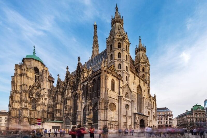 Highlights of Vienna: Private Bike Tour with Licensed Guide - Who Is This Tour Best For?