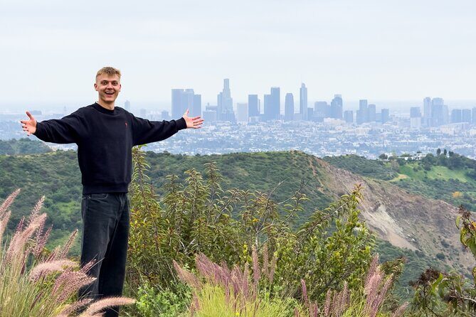 Hike above the Hollywood Sign - The Experience from a Review Perspective