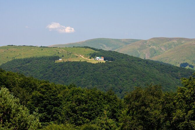 Hike in The Central Balkan National Park - Key Points