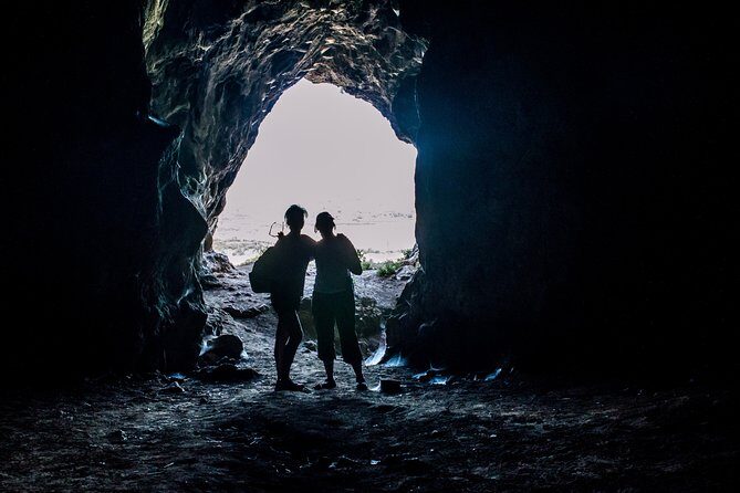 Hiking around Navarino Bay - The Guides and Reviews