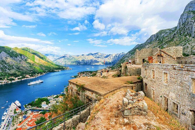 Hiking downhill from Krstac to Kotor, visit San Giovanni fortress - Key Points