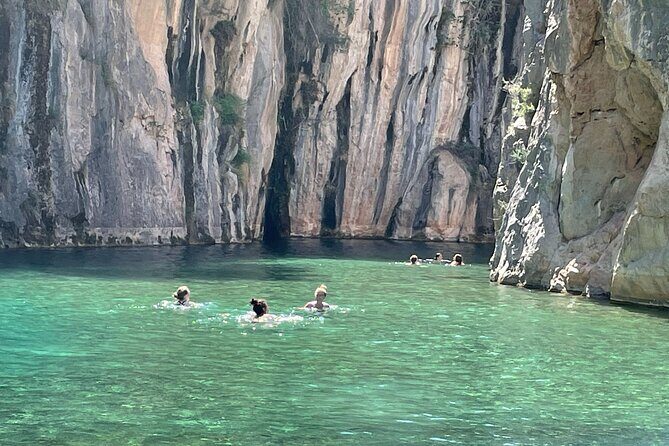 Hiking in Montanejos and swim in Thermal Springs - OFFICIAL GUIDE - Key Points