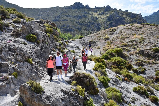 Hiking in the Canyon of the Monachil Cubs in Granada - Guides and what they actually do for you