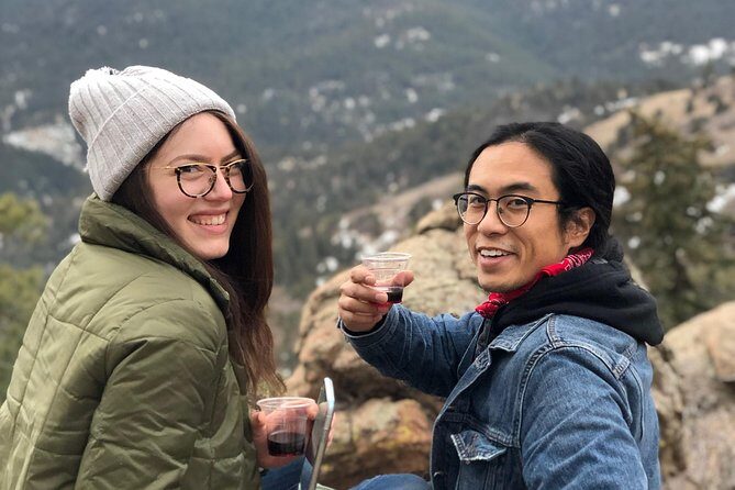 Hiking in the Rockies - Group hike tour near Denver - Group Size and Atmosphere