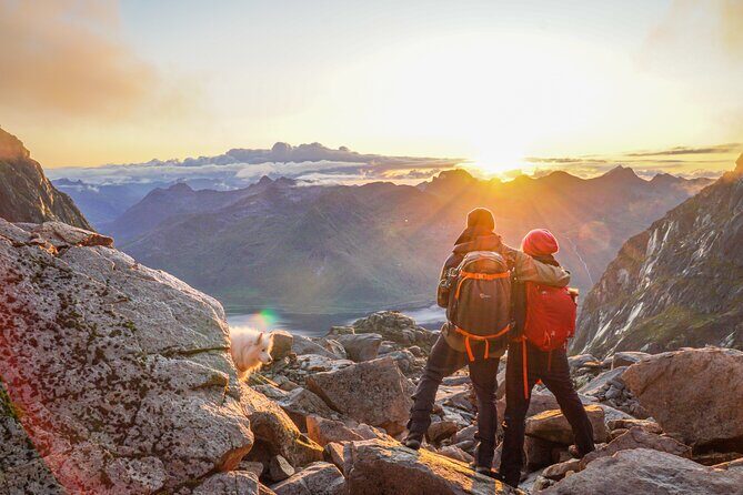 Hiking Into the Wilderness Of the Lofoten Islands Norway - Exploring the Wilderness of the Lofoten Islands: A Practical Guide to the Guided Hike