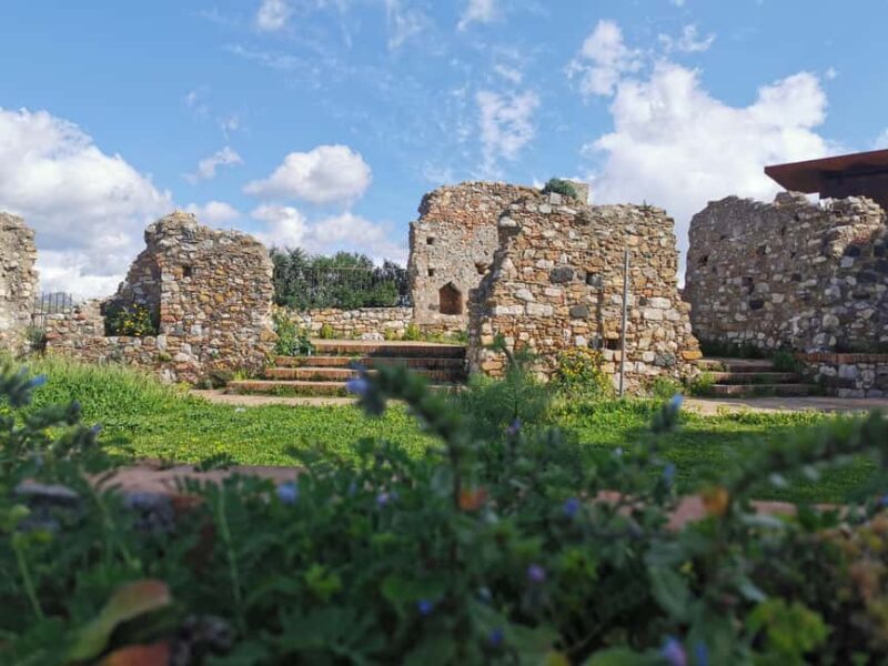 Hiking tour from Taormina to Castelmola on foot - Practical details and tips for the hike