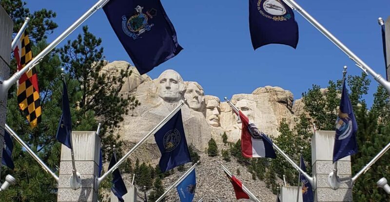 Hill City: Private Mount Rushmore, Crazy Horse & More Tour - Key Points