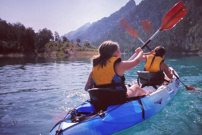 Hire of Kayak and Paddle Surf in La llosa del cavall - The Experience’s Pros and Cons