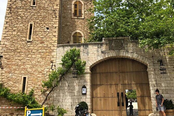 Historic Athens & Wine Tour in Nemea in 8hrs - Transportation and Overall Value