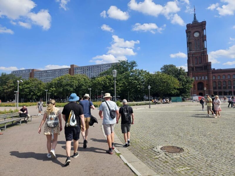 Historic Berlin Pubs & History Tour - Key Points