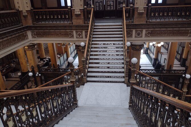 Historic center walking tour through time and space - A Walk Through Mexico City’s Historic Center: What to Expect