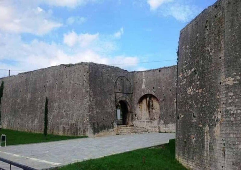 Historic Gems of Albania: Explore Gjirokastra and Tepelena - Tepelena: Ruins and Royal Connections