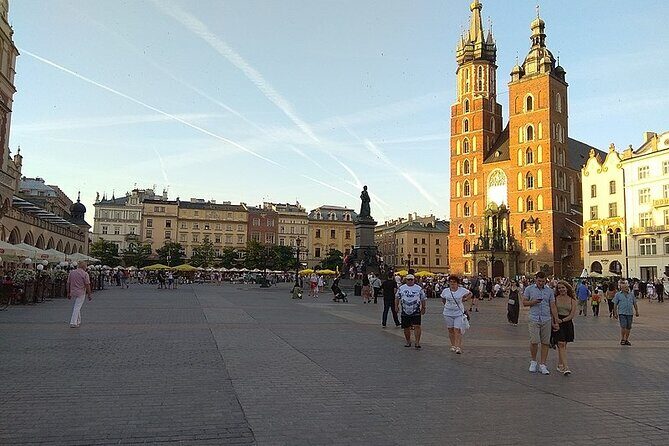 Historic Krakow : Old Town & Wawel Castle Walking tour - FAQs