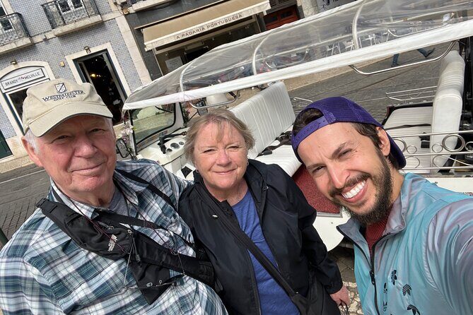 Historic Lisbon Tour in Private Tuk-tuk - Key Points