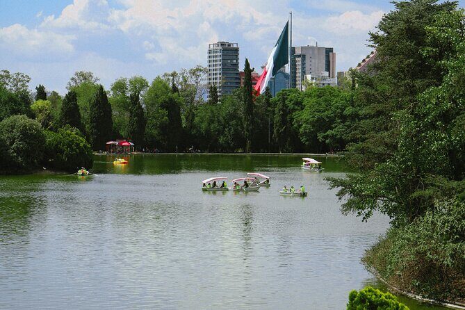 Historic Neighborhoods & Monuments: Hop-On, Hop-Off Mexico City - Is This Tour Right for You?