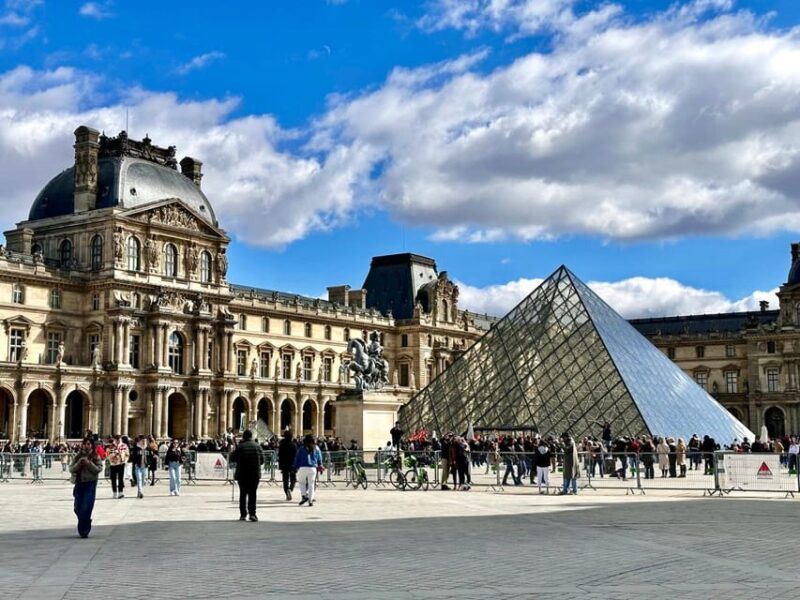 Historic Paris Walking Tour in English - Frequently Asked Questions