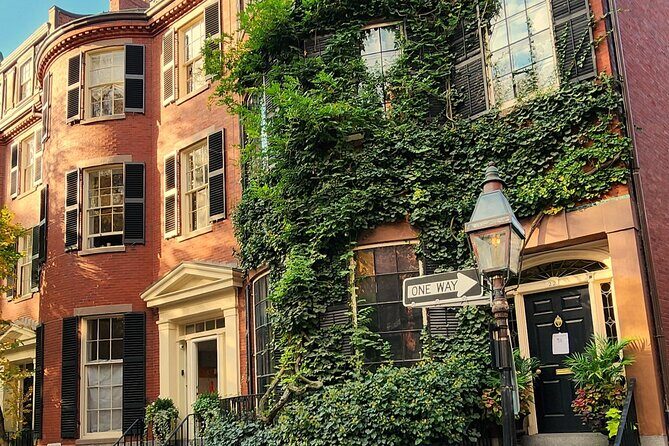 Historic Underground Railroad Walking Photo Tour w Local Guide - Who Is This Tour Best Suited For?