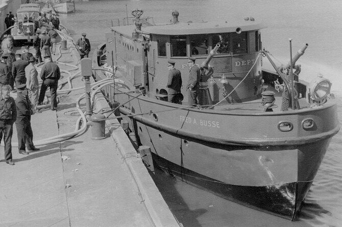 Historical and Architectural Chicago Fireboat River/Lake Cruise - Detailed Breakdown of the Experience