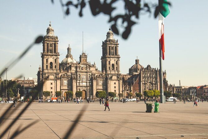 Historical downtown Mexico City & Teotihuacan Pyramids Mezcal tasting - Who Should Book This Tour?