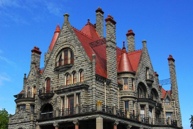 Historical Landmarks Tour of Victoria Grand City and Craigdarroch Castle - Key Points