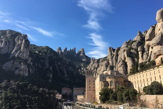 Historical Montserrat Half-Day Hiking Tour from Barcelona - The Experience Through Travelers’ Eyes