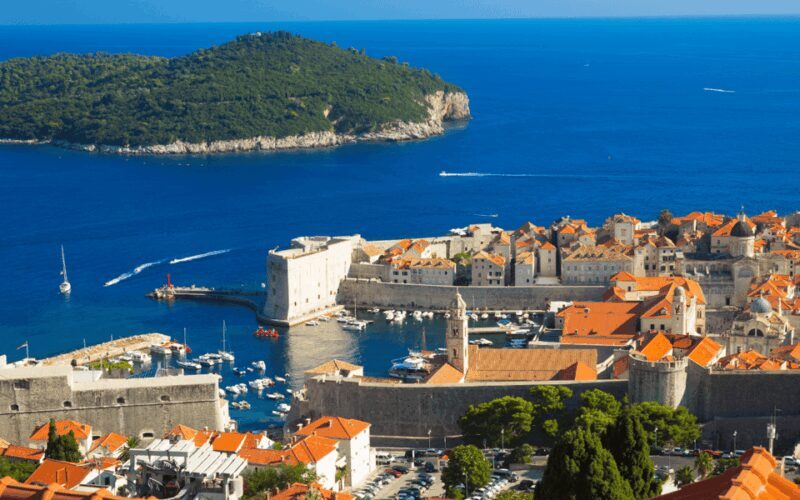 History Walking Group Tour in Dubrovnik with Licenced Guide - Who Should Consider This Tour?