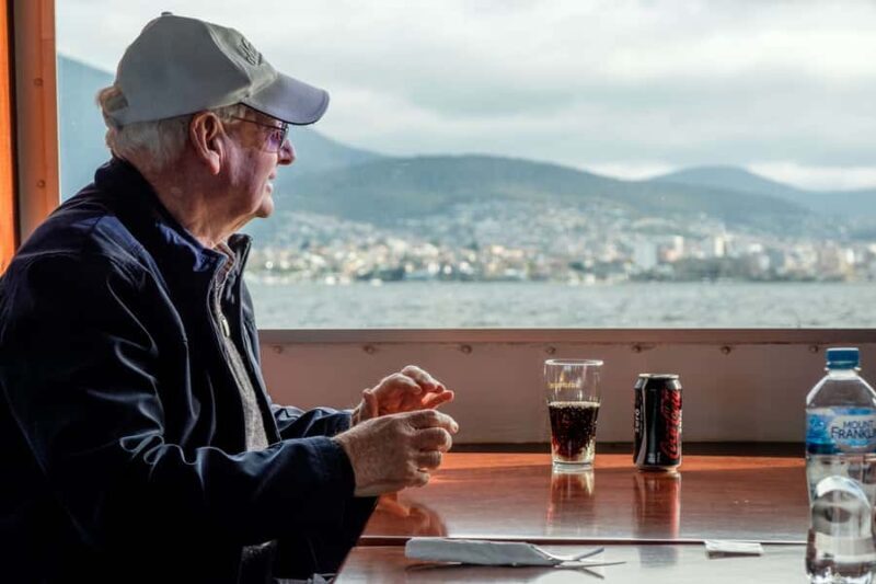 Hobart: Historic Lunch Cruise - The Pros and Cons of the Hobart Historic Lunch Cruise