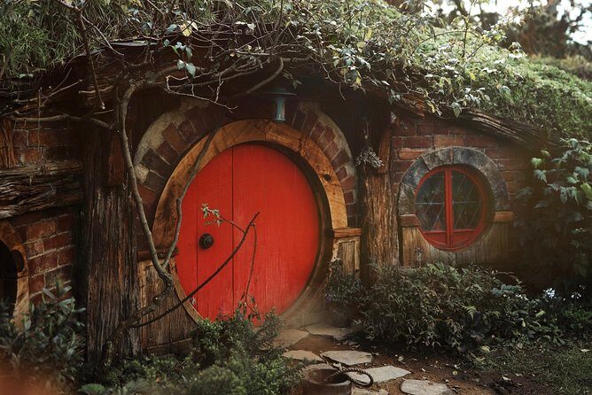 Hobbiton Lord Of Rings Movie Set tour Private Driver - The Hobbiton Experience: What You Can Expect