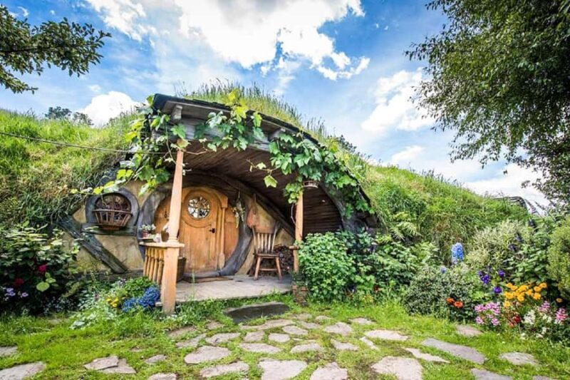 Hobbiton Movie Set & Rotorua Premium Day Tour from Auckland - Who Is This Tour Best For?