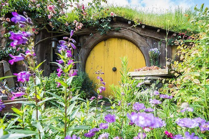 Hobbiton & Rotorua including Wai-O-Tapu - Small Group Tour from Auckland - FAQ