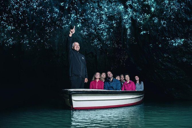 Hobbiton & Waitomo Caves Small-Group Tour W Lunch from Auckland - What You Can Expect from the Itinerary