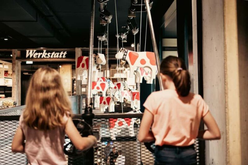 Hofstetten bei Brienz: Trauffer Erlebniswelt Ticket - Introduction