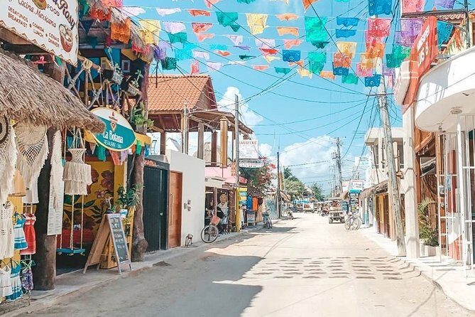 Holbox, all its beauty in 1 day (round trip, lunch and guided visit included) - Frequently Asked Questions