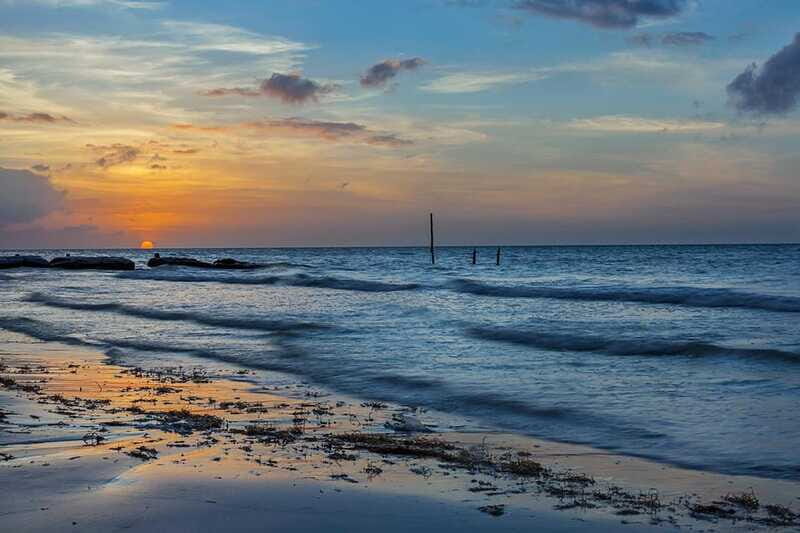 Holbox: Guided Bioluminescence Kayaking Tour - Who Should Consider This Tour?