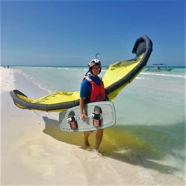 Holbox: Kitesurfing Lessons Private Course (3 hours) - Key Points