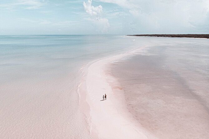 Holbox Tour with Ferry transportation and lunch included - FAQ