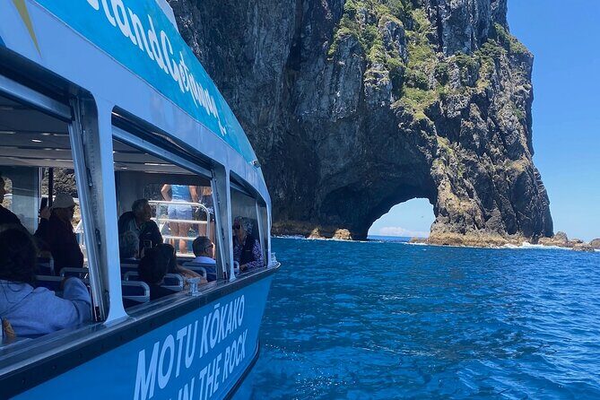 Hole in the Rock Cruise & Island Stopover (Half Day) - Key Points