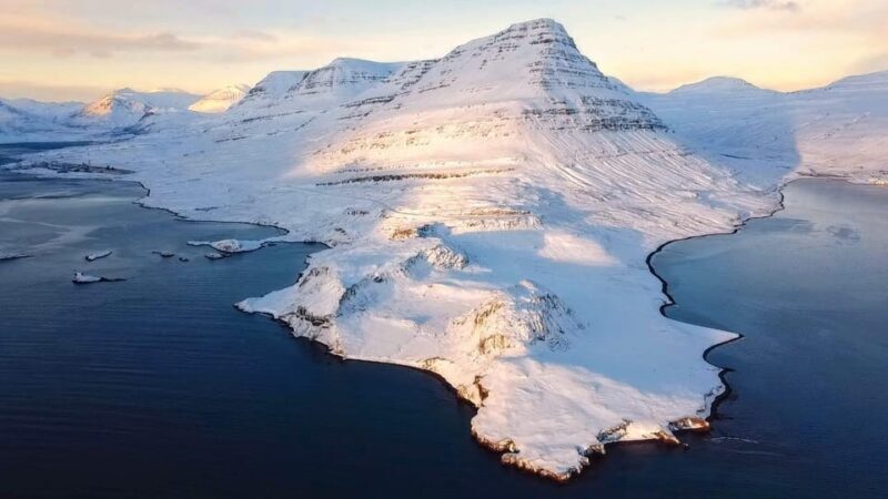 Hólmanes: Guided Nature Walk - Exploring Hólmanes: A Guided Nature Walk in Iceland