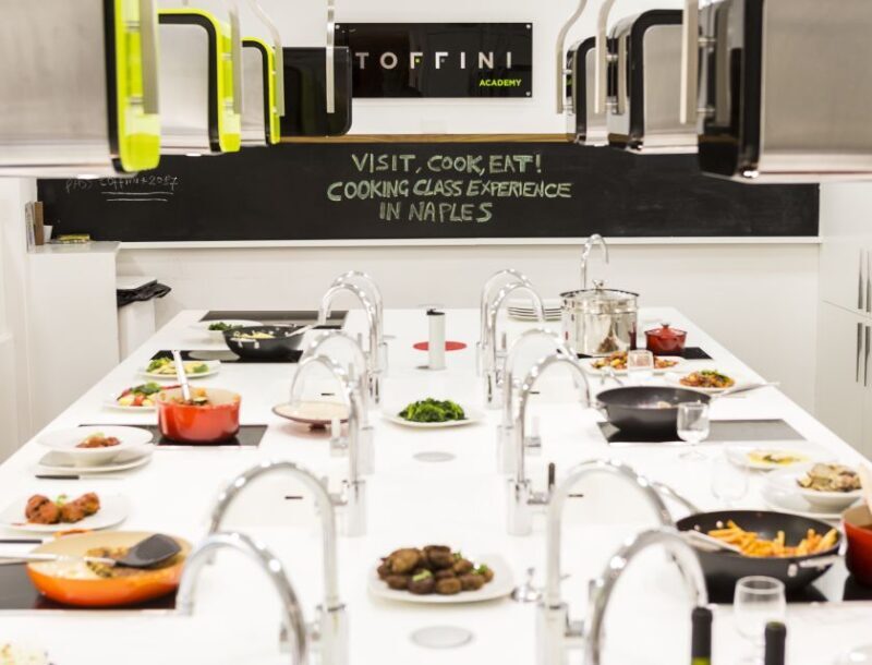 Homemade Neapolitan Pizza Experience - An In-Depth Look at the Homemade Neapolitan Pizza Experience