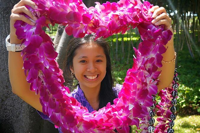 Honeymoon Airport Lei Greeting on Kona Hawai'i - Key Points