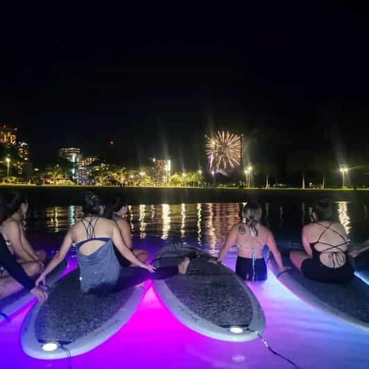 Honolulu: Fireworks Glow and Flow Yoga Class - Practical Tips for Participants
