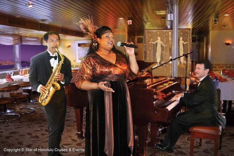 Honolulu: Nova Five Star Sunset Dinner Cruise with Live Jazz - What About the Views?