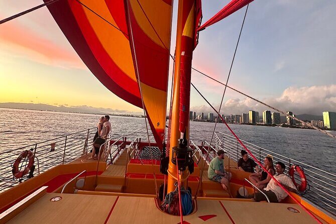 Honolulu Sunset Sail from Kewalo Harbor Including Drinks - Value for Money