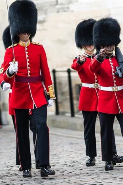 Hop on Hop off London Bus Tour & Tower of London - Our Take: Is It Worth It?