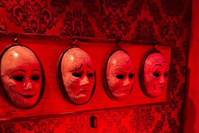 Horror on Hallows Eve - The Setting and Meeting Point