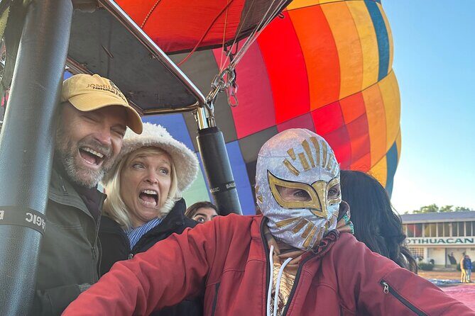 Hot air Balloon ride in Teotihuacan & breakfast in Cave - Key Points