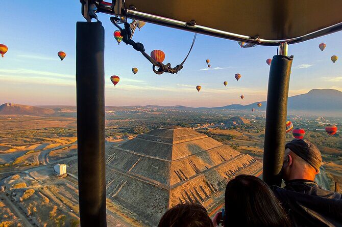 Hot Air Balloon Ride Over Teotihuacán Pyramids from Mexico City - Key Points