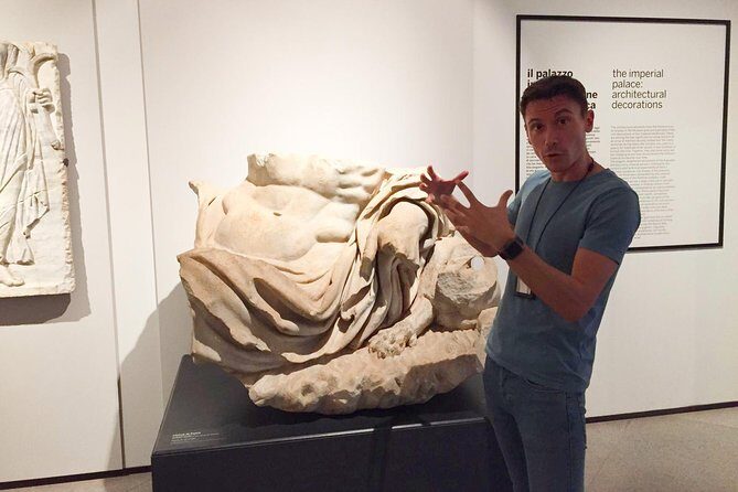 House of Augustus, Palatine Museum and Palatine Hill w PhD Archaeologist - FAQs