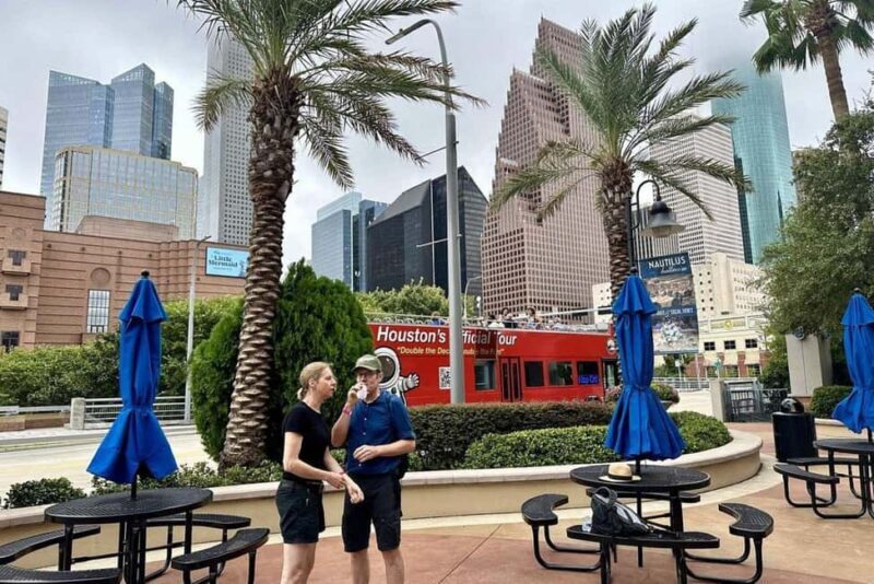 Houston: Downtown Walking History Tour - The Experience from a Reviewers Perspective